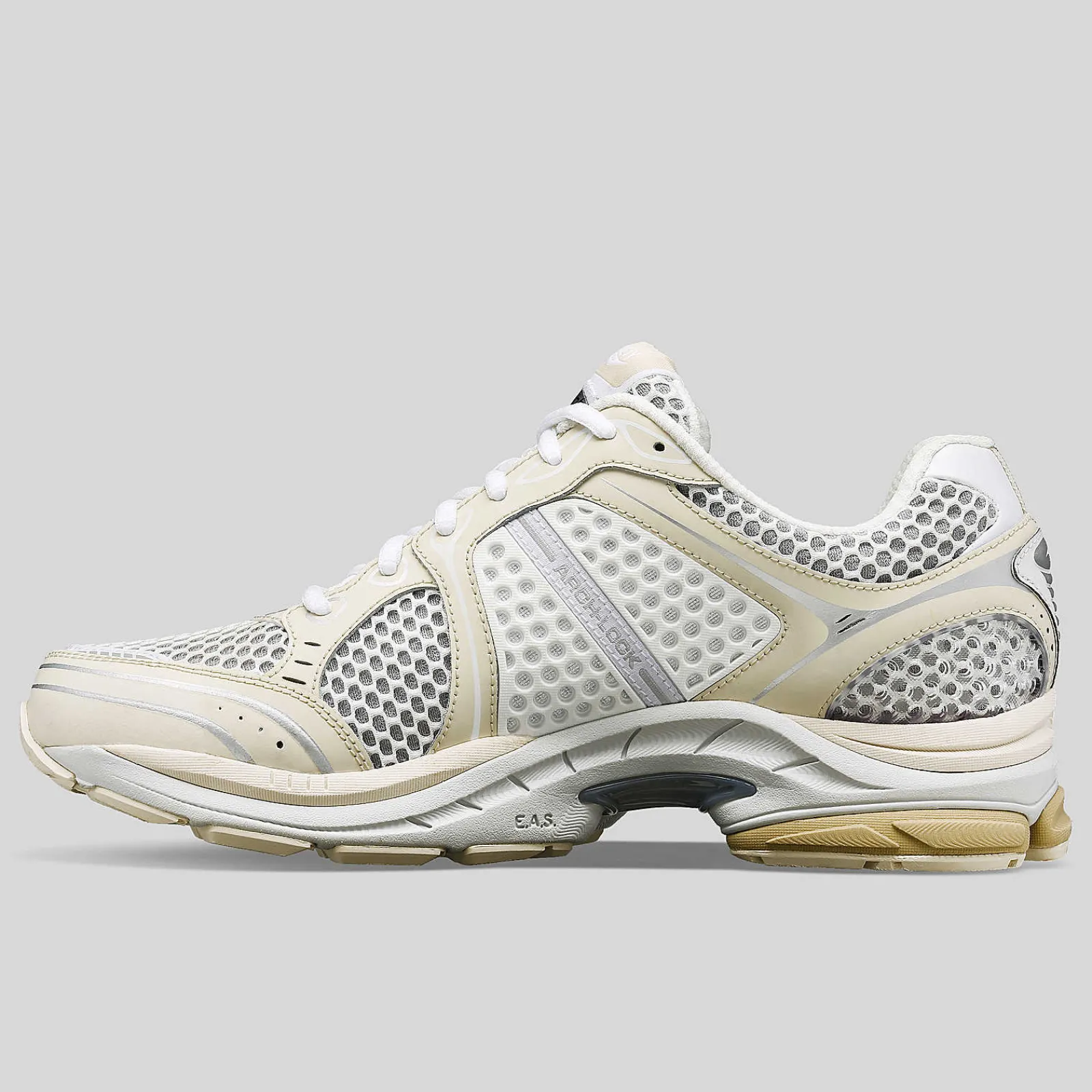 Saucony Highsnobiety X ProGrid Triumph 4 CreamWhite Outlet