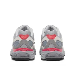 Saucony ProGrid Omni 9 Premium Shop